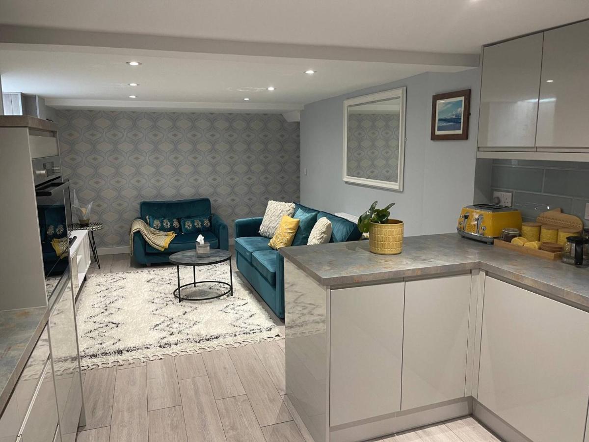 Appartement Entire 2 Bed Flat With Garden, Located Near Beach à Hove Extérieur photo