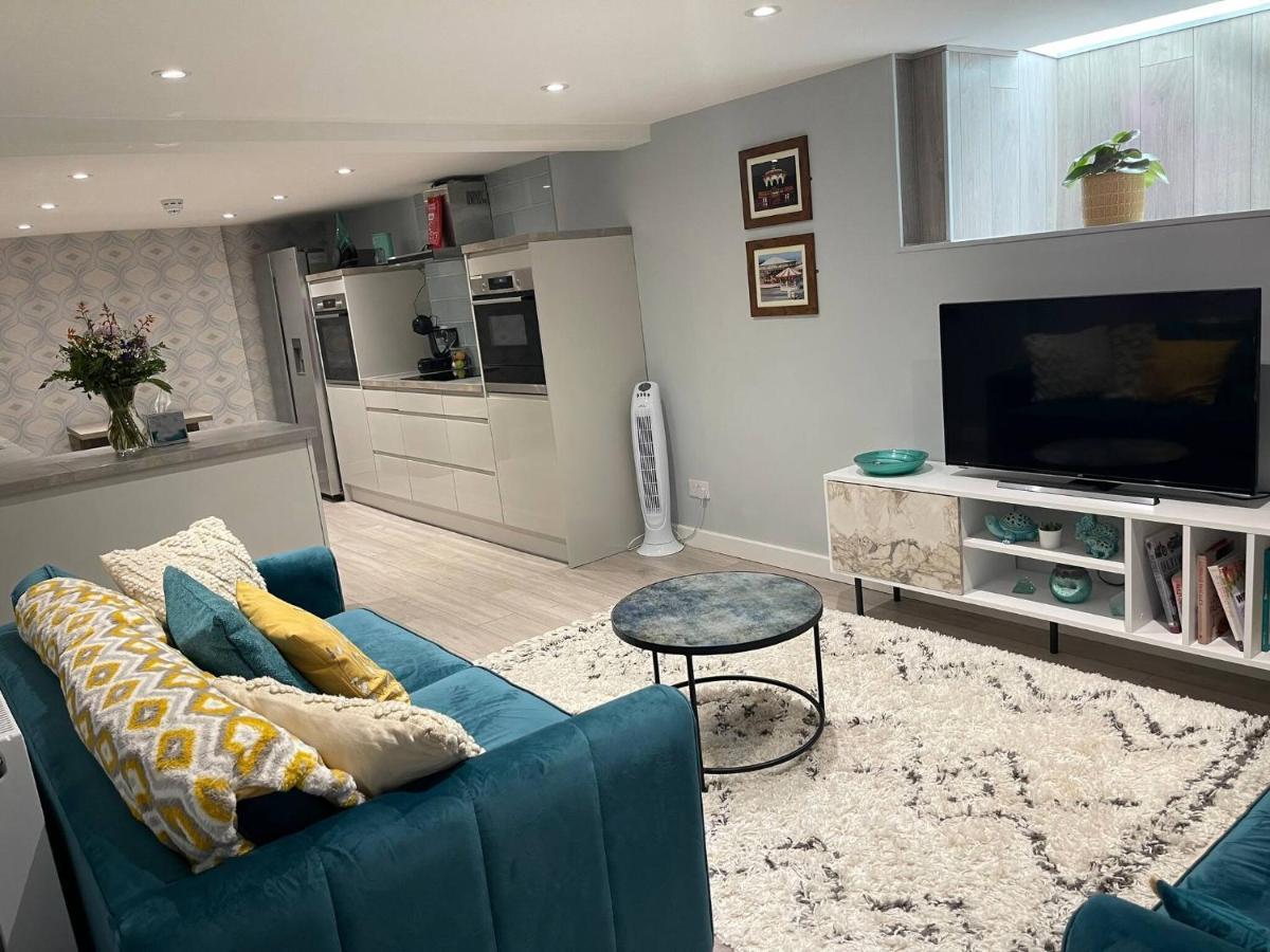 Appartement Entire 2 Bed Flat With Garden, Located Near Beach à Hove Extérieur photo