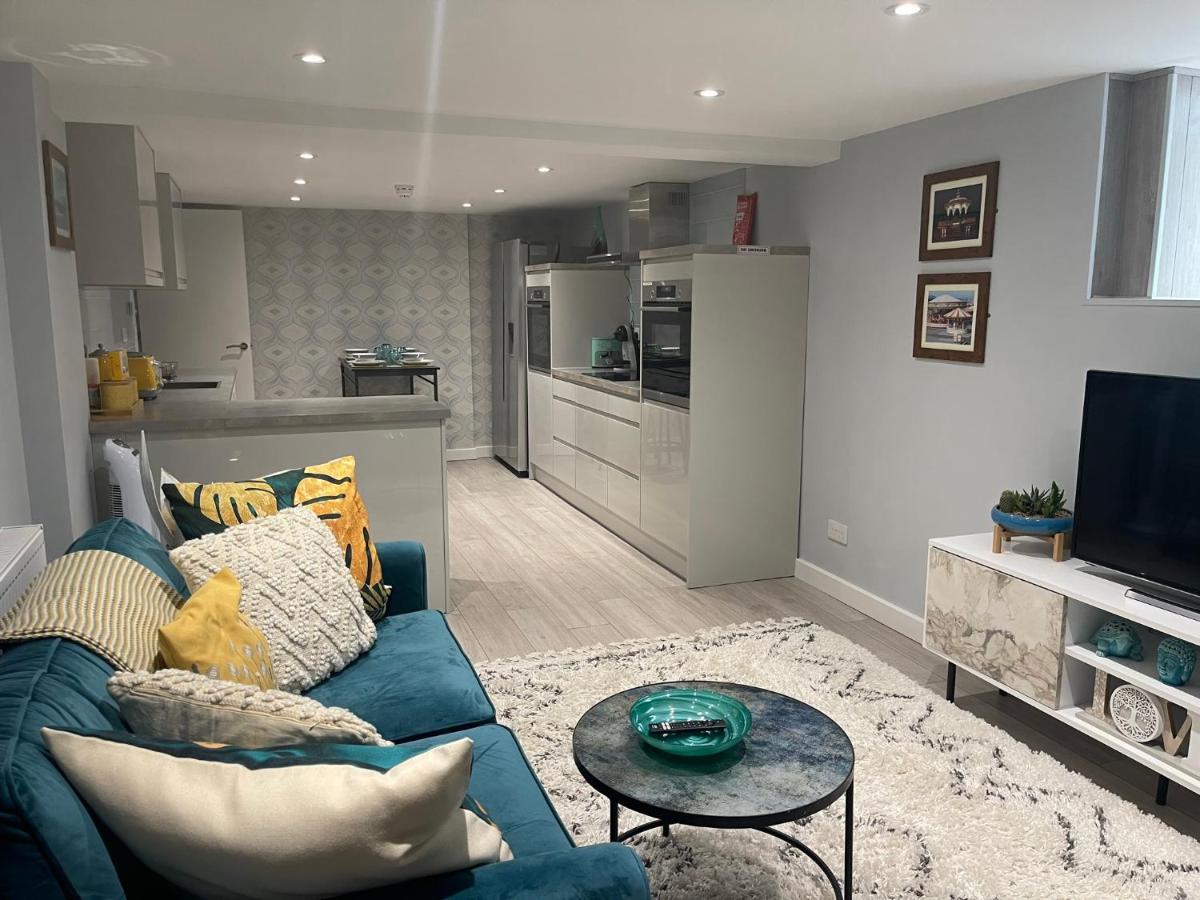 Appartement Entire 2 Bed Flat With Garden, Located Near Beach à Hove Extérieur photo